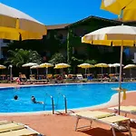 Cala Della Torre Resort