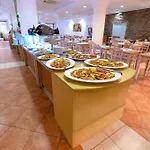 Resort Cala Della Torre 4*