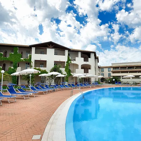 منتجع Cala Della Torre 4*