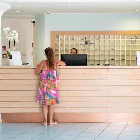 Cala Della Torre لا كاليتا