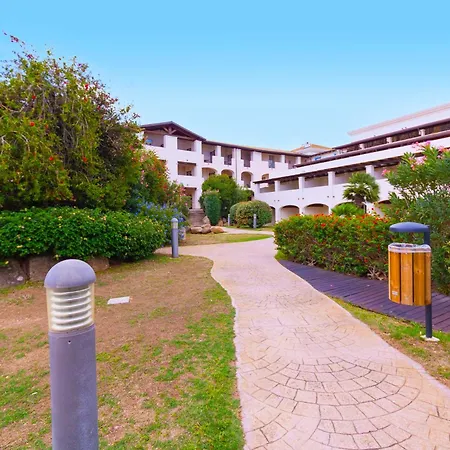 Resort Cala Della Torre 4*
