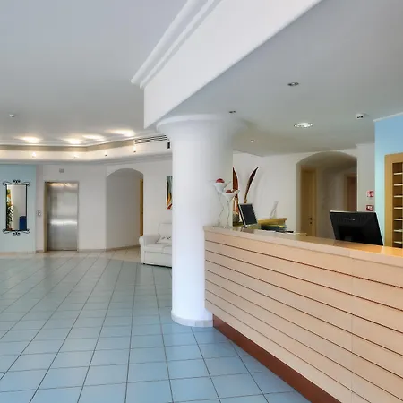 Cala Della Torre Курортный комплекс 4*