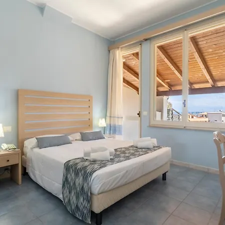 Cala Della Torre 4* לה קאלטה