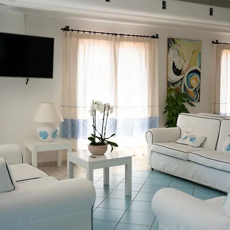 Курортный комплекс Cala Della Torre Ла-Калетта