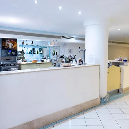 Cala Della Torre Θέρετρο