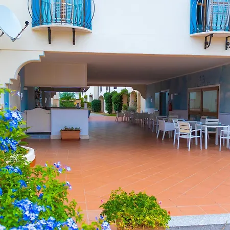 Cala Della Torre Курортный комплекс 4*