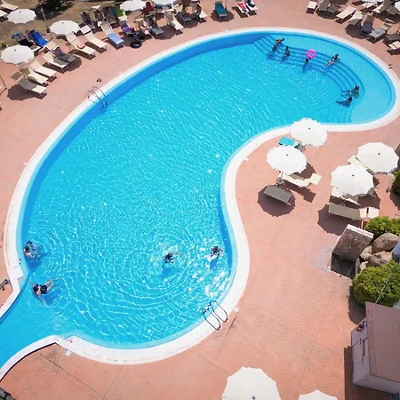 Курортный комплекс Cala Della Torre Ла-Калетта