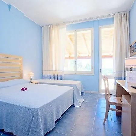 Cala Della Torre 4* Ла-Калетта