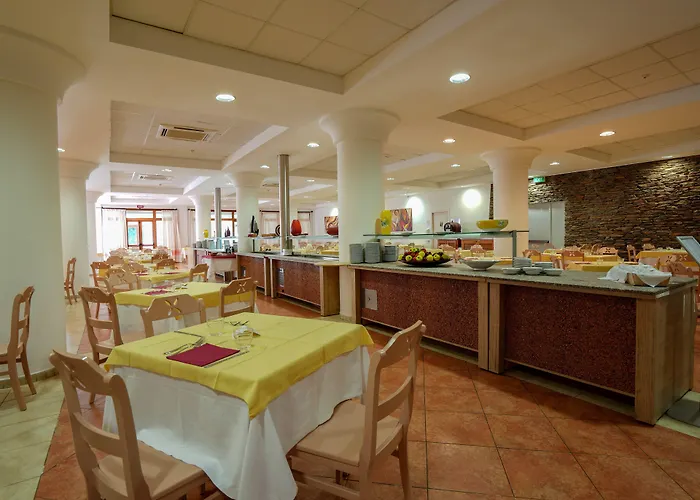 Cala Della Torre 4* La Caletta